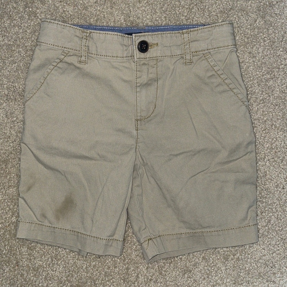 Oshkosh Bgosh Shorts, Boys Size 5T, Good Condition, Small Stain